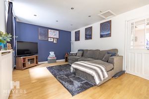 Lounge- click for photo gallery